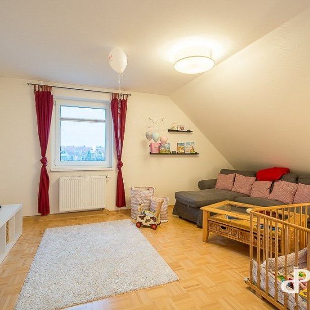 **DACHGESCHOSSWOHNUNG MIT WESTBALKON IN WOLFENBÜTTEL FÜR GEHOBENE ANSPRÜCHE** - Photo 1