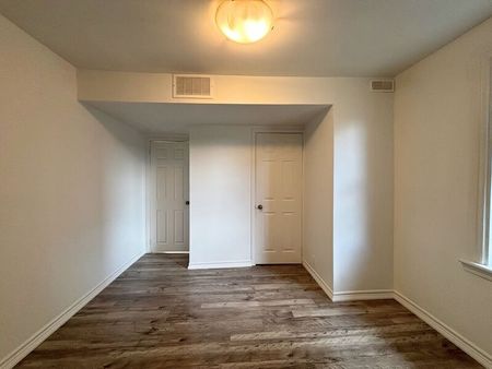$1,599 / 2 br / 1 ba / 32 Arthur st S unit 2 - Photo 5