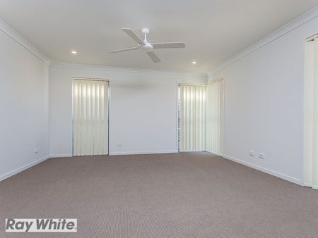 Spacious Home in The Park Vista Estate - Photo 4