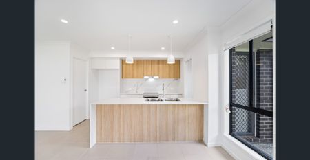 Spacious 4-Bedroom Home in Morayfield - Photo 5