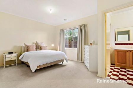 Spacious Retreat - Photo 4