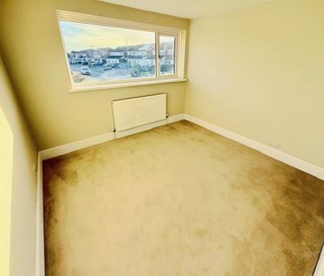 3 bedroom House To Let - Photo 5