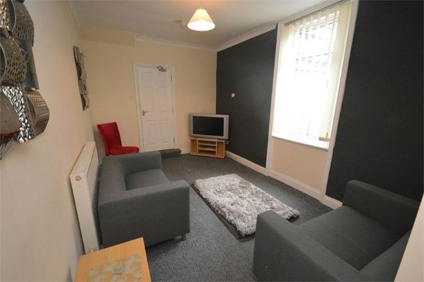 5 bedroom terraced house to rent - Photo 1