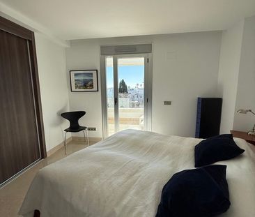 3 room luxury Apartment for rent in Marbella, Spain - Photo 2