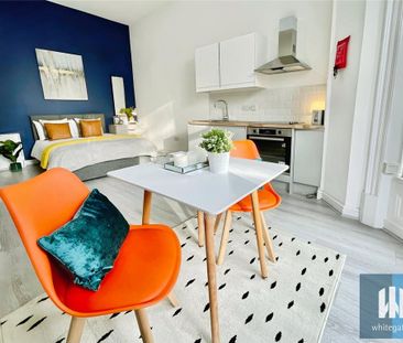 1 bedroom in a house share to rent - Photo 3