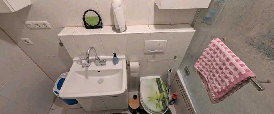 Erdgeschosswohnung mit Einbauküche - Foto 1