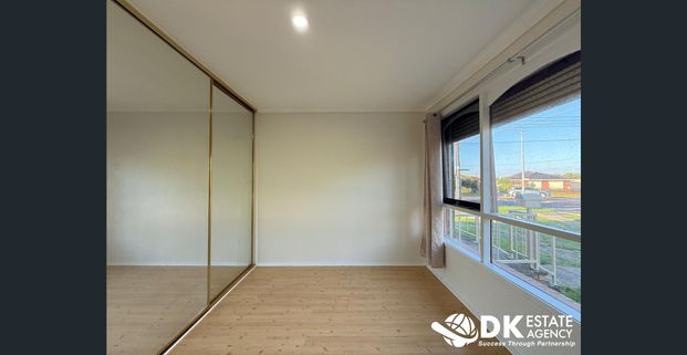 Modern Comfort & Convenience in the Heart of Deer Park - Photo 1