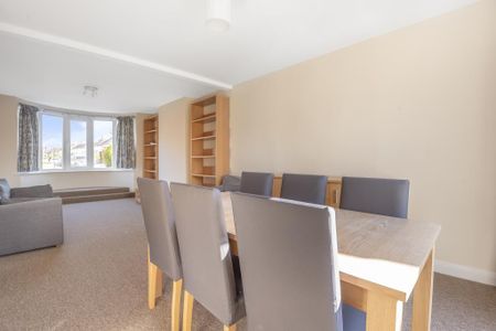 3 bedroom semi-detached house to rent - Photo 2