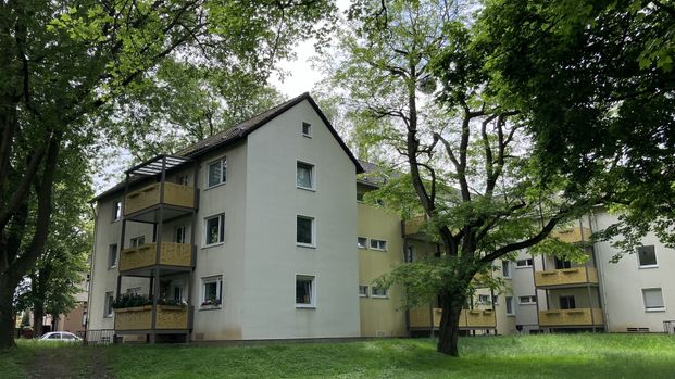 47101/68 Gemütliche 2-Zi-Wohnung mit Balkon in D-Reisholz - Foto 1