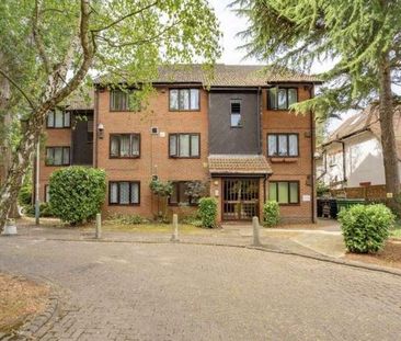 Acorn Grove, Hayes, UB3 - Photo 1