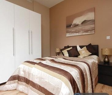 3 bedroom flat to rent - Photo 5