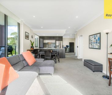 Oversized One Bedroom Apartment - Photo 2