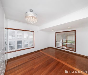 Beautifully Renovated Family Home with a Separate Teenagers’ Retreat - Photo 3