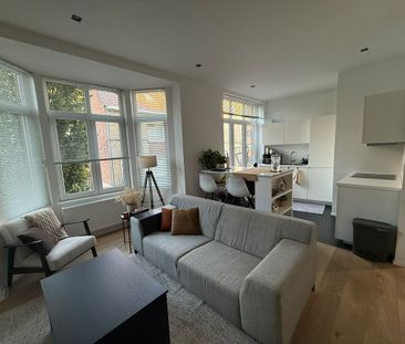 Appartement te huur in Jette voor € 1.000 met 1 slaapkamer - Photo 1