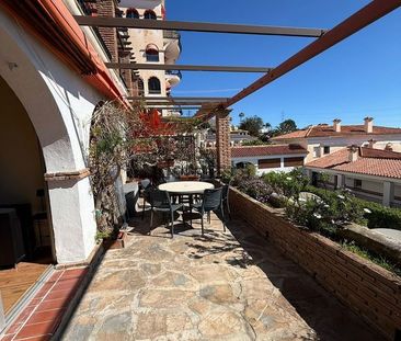 Alquiler de piso en Calle Olmos - Photo 1