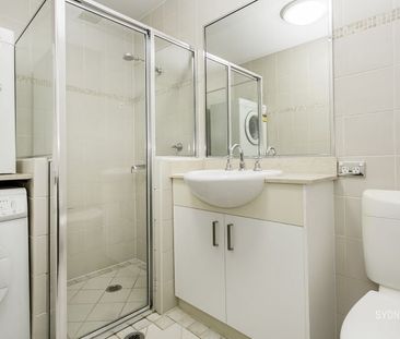 CENTRALLY LOCATED RECENTLY UPGRADED APARTMENT| Furnished - Photo 6