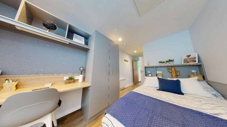 Silver En Suite - Photo 4