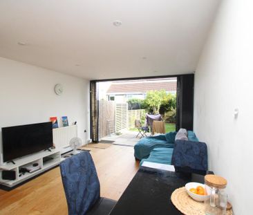 2 bedroom house to rent - Photo 1