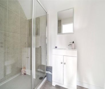 3 bedroom detached house to rent - Photo 2