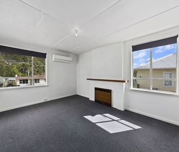 Neat and tidy Chigwell home - Photo 2