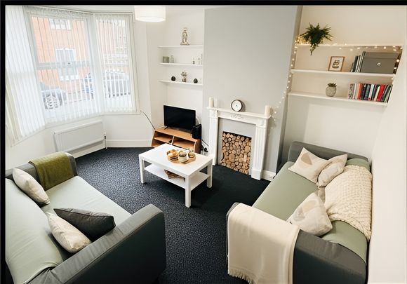 2 Bed Student Accommodation - Photo 1