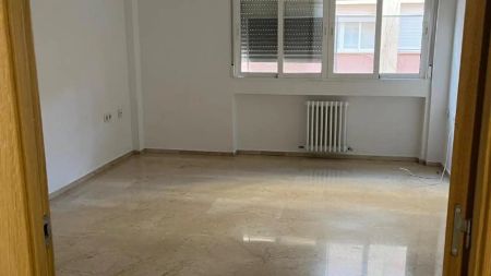 Piso de alquiler en Calle del Doce de Octubre, 14, Zona Centro - Photo 3