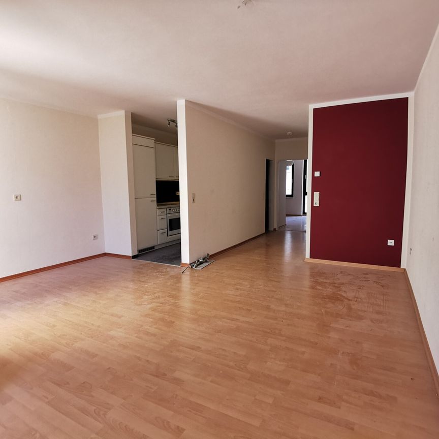 Gemütliche 2-Zimmer-Wohunng mit sonnigem Balkon in der Innenstadt von Bad Salzuflen! - Photo 1