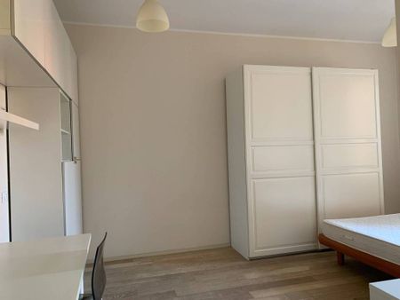 Ampio monolocale con separazione zona notte e giorno - Photo 3