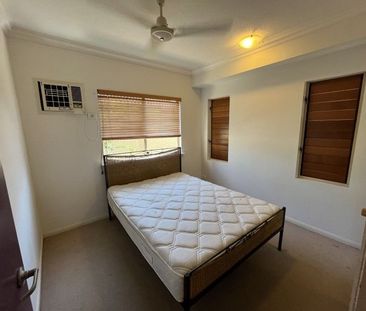 Furnished 2 Bed, 2 Bath Apartment in Resort-Style Complex - Photo 4