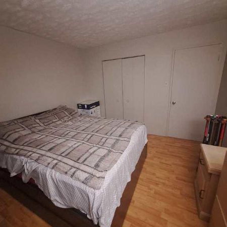 logement 3 1/2 chauffé/eau chaude - Photo 3