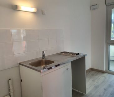 Location Appartement 1 pièce 29m² VALENCIENNES 59300 - Photo 1