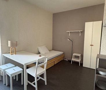 STUDIO MEUBLE - CENTRE VILLE POITIERS - Photo 2