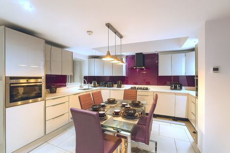 3 Bed Terraced House, Waterloo Road, B66 - Photo 4