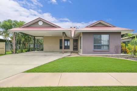 A Feel Good Family Home In A Great Location - Photo 3