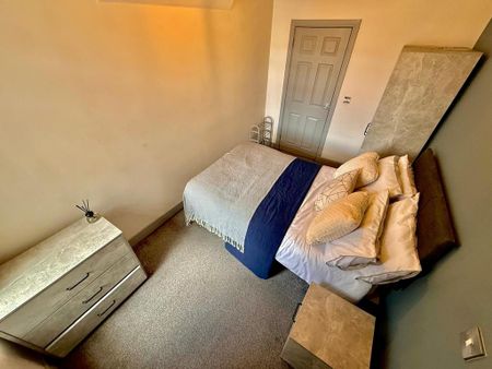 5 bedroom house share to rent - Photo 4