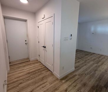 Logement De 2 Chambres à Louer - Photo 3