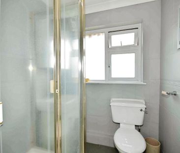 2 bedroom maisonette to rent - Photo 3