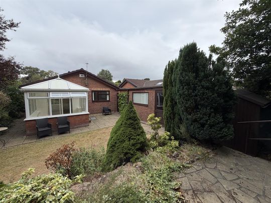 Laurelbanks, Heswall - Photo 1