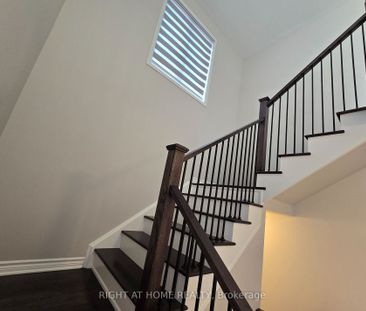 Detached Home For Lease | W8058450 - Photo 1