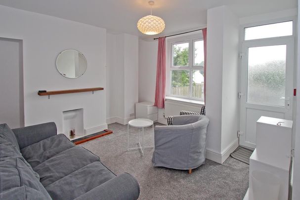 4 bedroom terraced house to rent - Photo 1