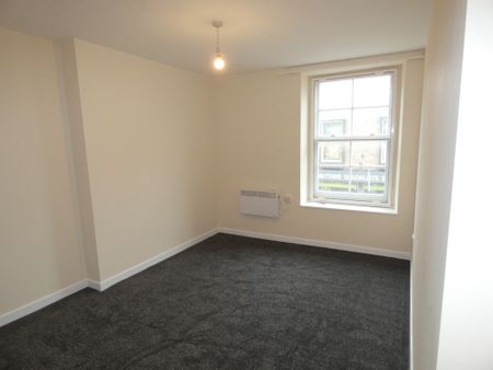 1 bed Apartment - To Let - Photo 5