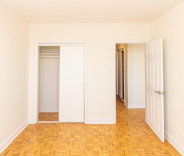 621 Cummings Avenue - Photo 2