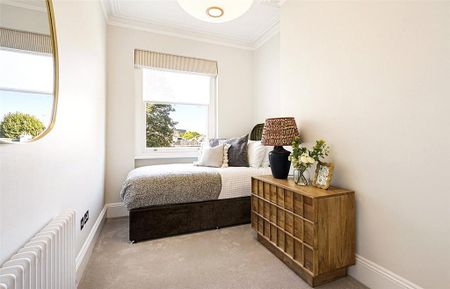 4 bedroom apartment to rent - Photo 5