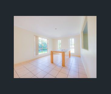 Freshly Updated Family Home in Sought After Parkinson - Photo 4
