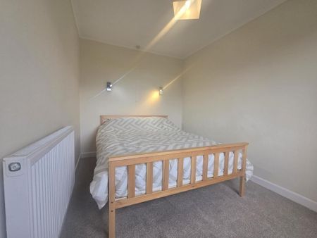 3 bedroom bungalow to rent - Photo 5