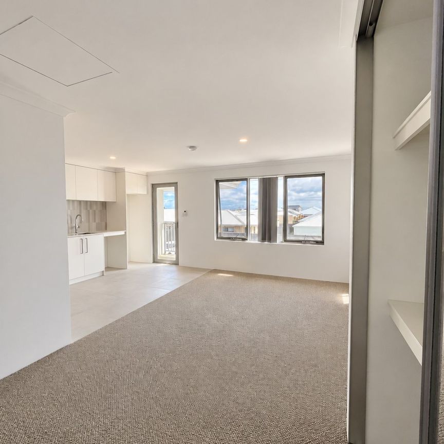 Modern, Brand-New Studio with Private Courtyard near Eden Beach! - Photo 1