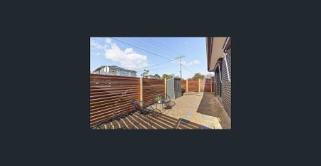 Spacious contemporary home - Photo 4