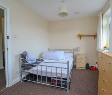 Daniel Street, Cardiff - Photo 2