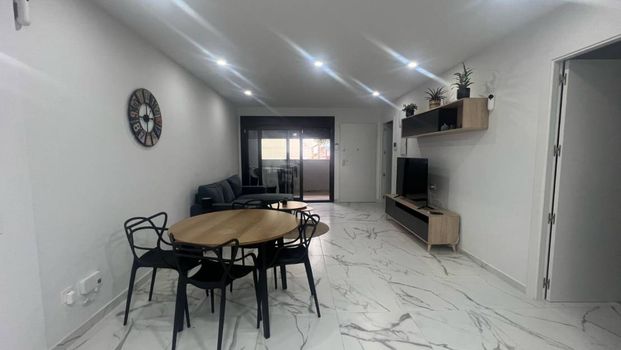Modern apartment for rent in Torrevieja - Photo 1