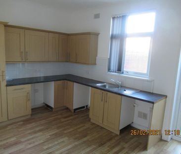 3 bedroom terraced house to rent - Photo 6